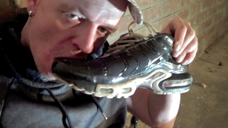 Sneaker gay: Sextape nel jogging nella metropolitana di parigi con ragazzi scally