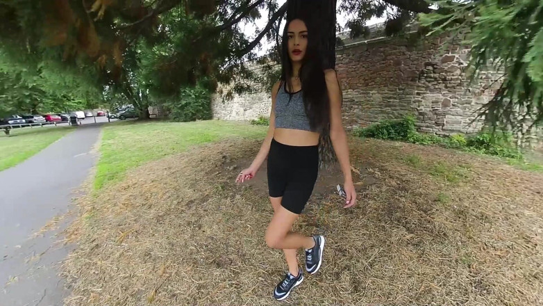 VR smokers HD-2D Videos Only: Kim Model - Walkabout