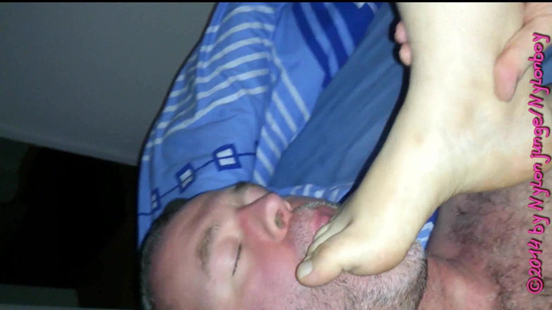 NylonjungeCarmen: Old girlfriend masturbates me