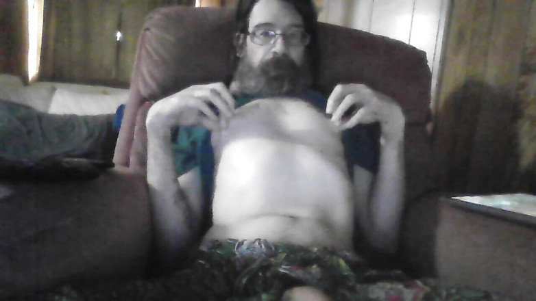 jt sweet: Худой твинк дрочит в люк и показывает свое тугое маленькое очко во время разговора