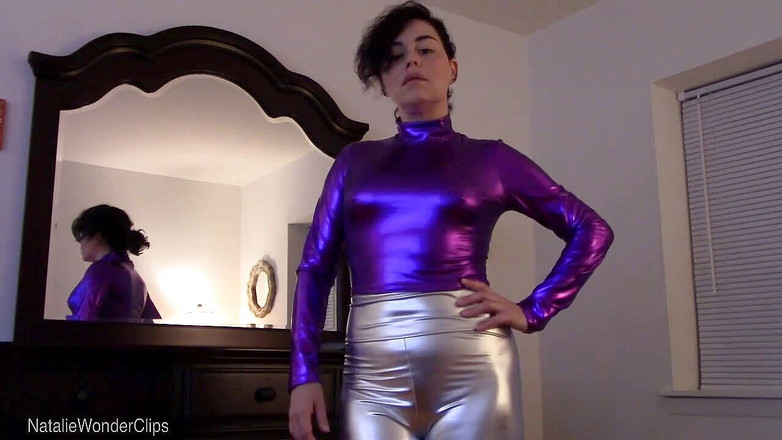 Natalie Wonder: Vadný fembot