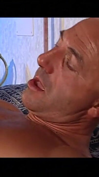 Una miLF tettona arrapata viene scopata duramente