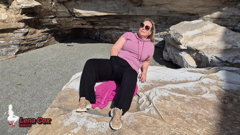 Lena Cox: My Outdoor Masturbation