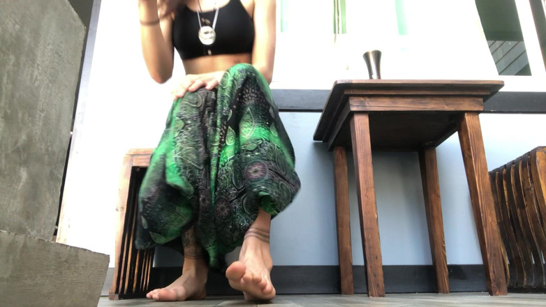 Goddess Maya: Pies y fumar fetiche español