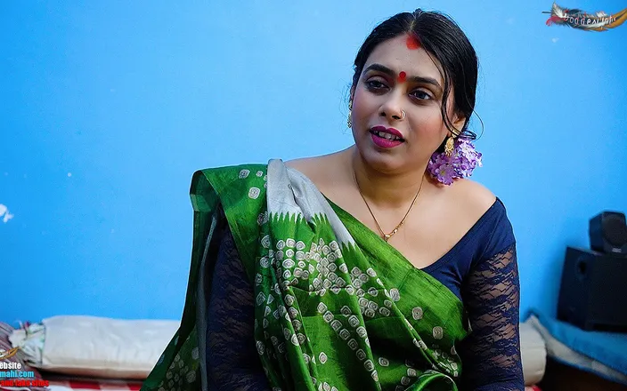 Desi Bold Movies: I Left the Neighbour's Bhabhi with Big Breasts on the...