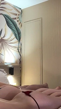 Cadeau De Massage Pour La Saint-valentin Baxton Avec Paola Dbn Et Charly Miller