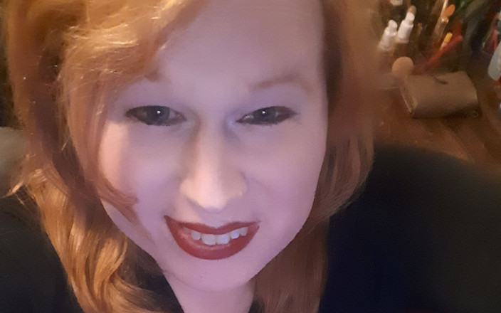 McKenna B Crazy: Primer video de año nuevo