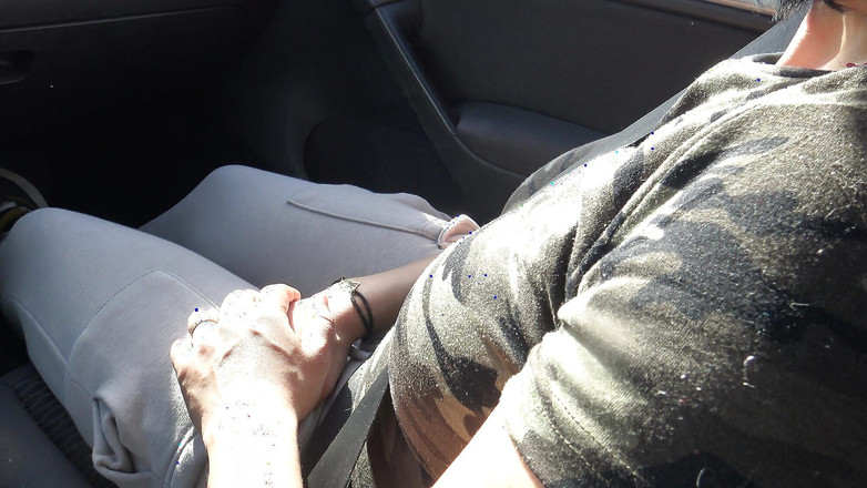 Stepmom Susan: Il membro xhamster pervertito mi viene in bocca e io...