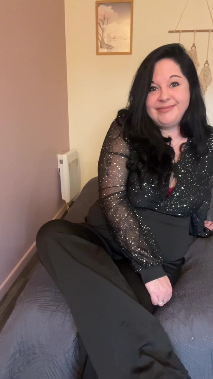 Maitresse Clara: Gib mir deinen arsch fürs neue jahr!