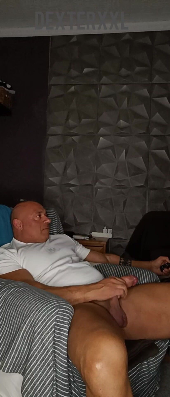 Mr. Guru: Dexterxxl menghisap saya dari bina badan tergoda