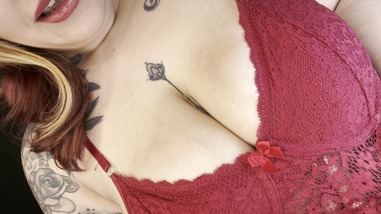 ChandlerKnight: Крихітна людина проти велетень: стає маленьким рогоносцем