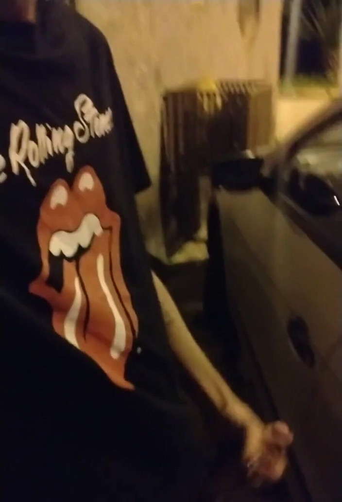 monstromineiro: Bylo to poprvé, co jsem se probudil Fetiš a nadržený...