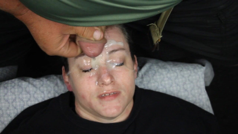 Dirty Dees: अश्लील देव एक बार फिर से अपना चेहरा ढँक रहे हैं!