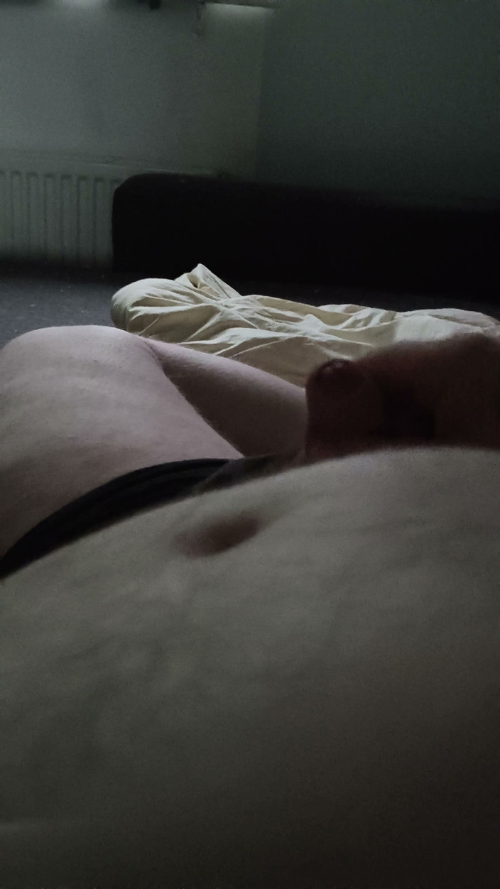 Runkaren32: Masturbuję się