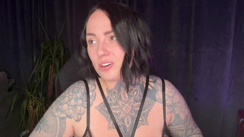 Miss Valentina: The Hit List fantasy