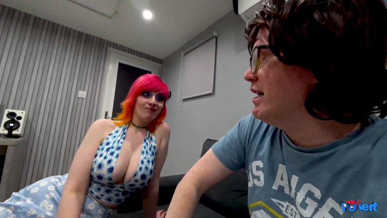 Nerd Pervert: Marie and Ellie Eastleigh Taking on 2 Nerd Cocks