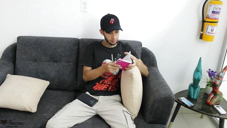 Vayolet: Azgın üvey erkek kardeşime oral seks ve gırtlağına kadar boşalma - İspanyolca porno