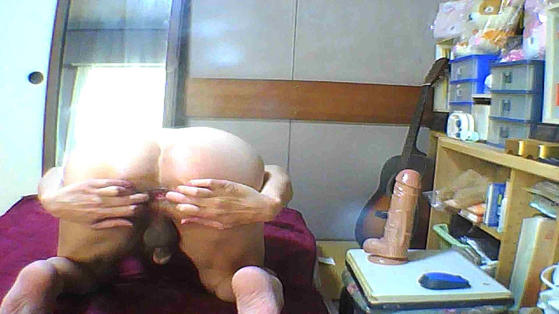 anakanakami: Masturbuj můj konečník velkým daedem. Podívejte se taky na Můj...