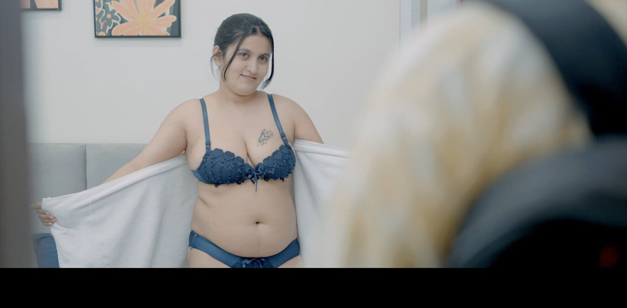 BoldkaAdda: 美しい義理の妹が配管工にセックスを提供