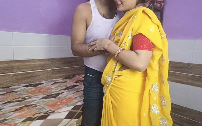 Pyaripooja22: 美しいデシのバービーは隣人の義兄を自分の部屋に呼び、彼と関係を持つ