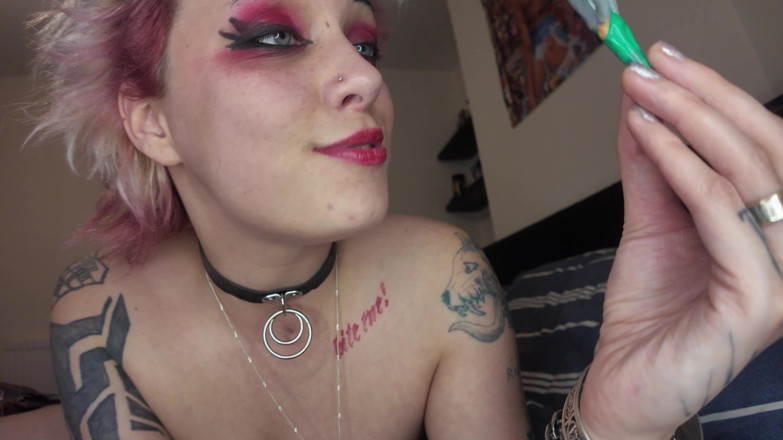 Glitterqueen1999: Mijn versnipperde stiefbroer