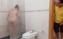 DragonGalaxy11: Mollige stiefmutter nackt unter der dusche erwischt und will auch...