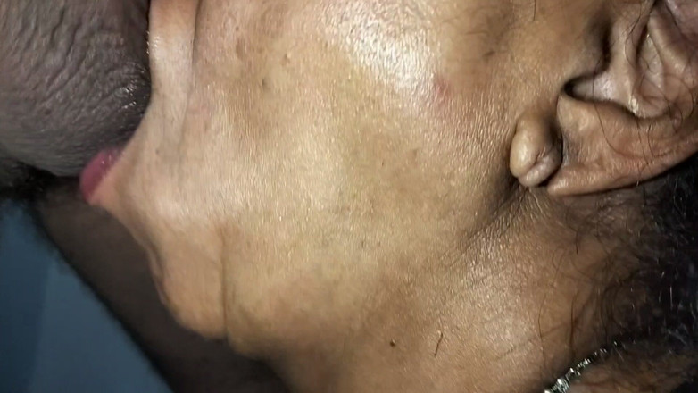 DogSafdo: Mature Women Love to Suck the Man's Breast