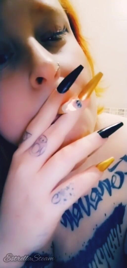 Estrella Steam: Smoking fetish and long nails NO AUDIO