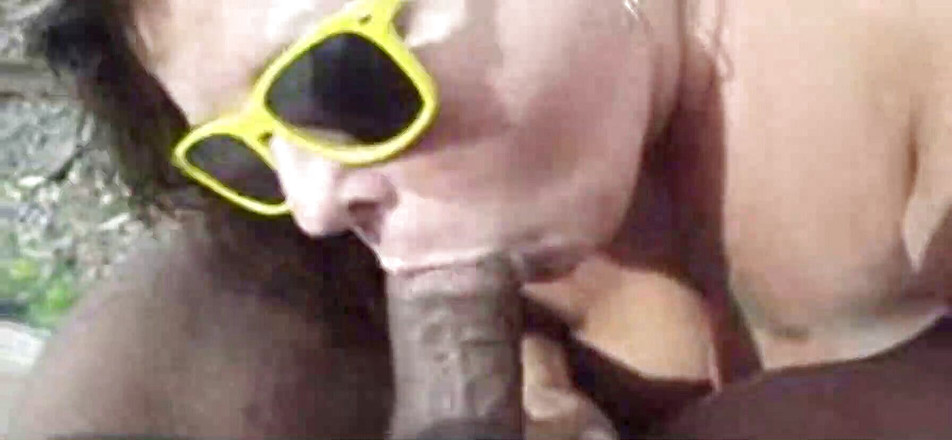 Porn Rap Star: Смоктання члена по треках