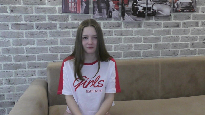 Nikolas: Podcast con una joven virgen