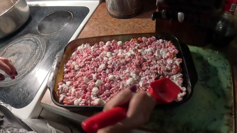 Homesteadmama: Шеріл готує частування на Хелловін