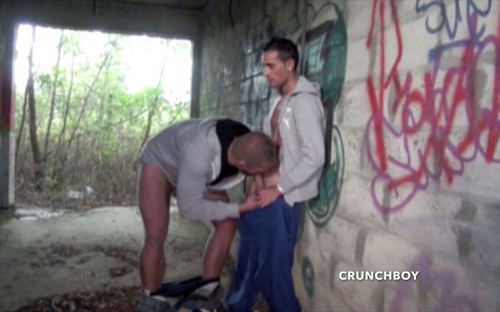 Crunch Boy: Innocent young dude fucked outdoor by bear hunk
