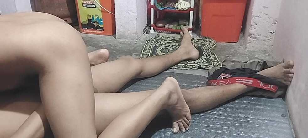 Uttar dinajpur: Gorąca indyjska wieś gospodyni pieprzyć przyrodniego brata pokój kuchnia część 2