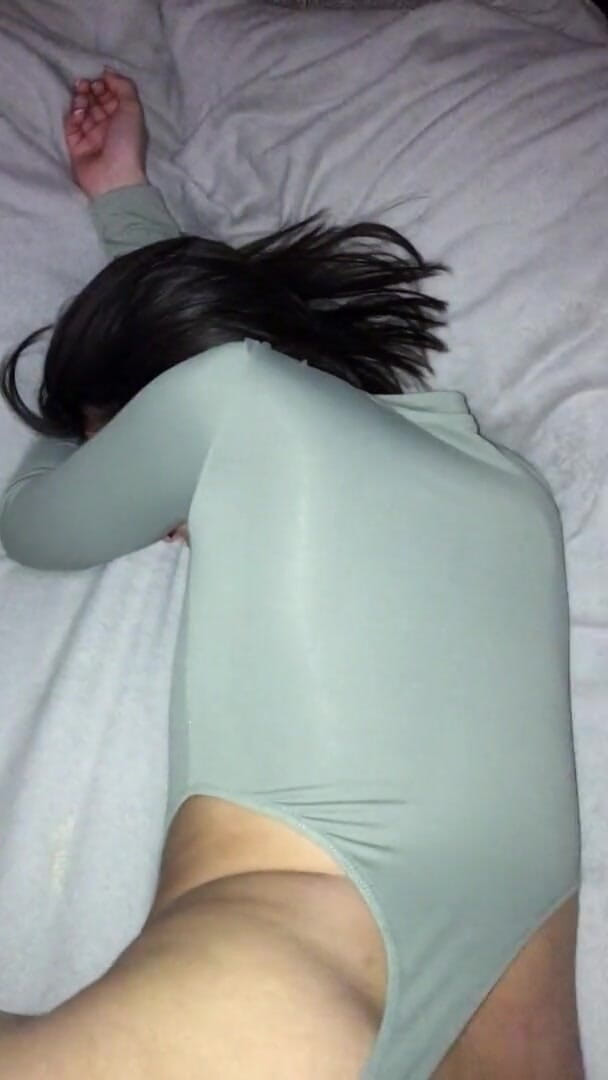 Karamelnayapussy: My stepsister doesn't know what I do!
