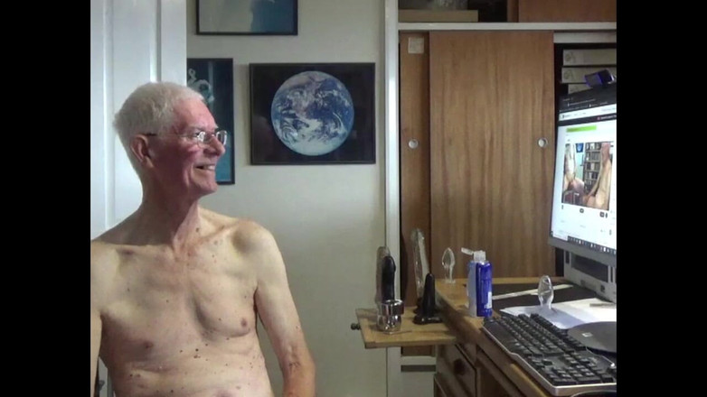 bigears: Super orgasme dans le dernier web - show en gros plan