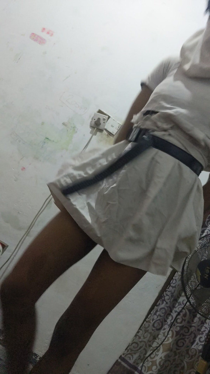 Muskbe11:  Tipul ladyboy Akinny