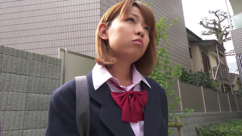 Caribbeancom: Japanese girl coming back from classes gets facialized and creampied...