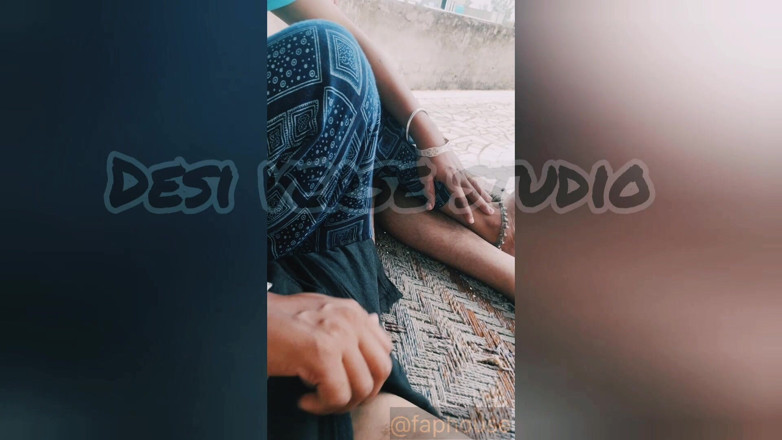 Payal fantsey zone: La paja salvaje de India con manos calientes y tetas...
