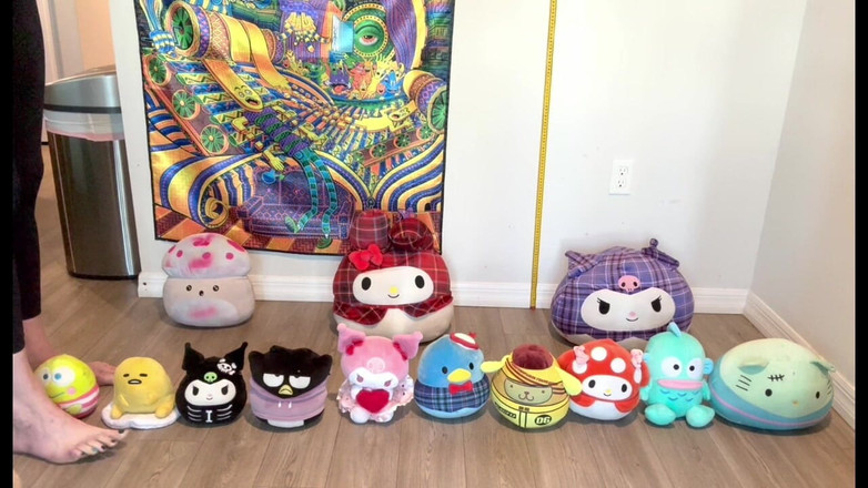 Peppermint Giantess: Plushie stomp - 16 英尺踩踏玩具集合