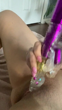 MILf mit kaninchen, vibrator, pOV-winkel