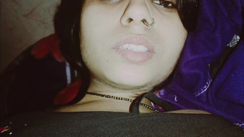 Hot Sis: Секс на хинди в домашнем видео