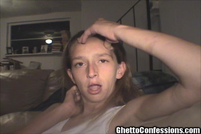 Ghetto Confessions: Une pute de rue suce une bite et suce une...