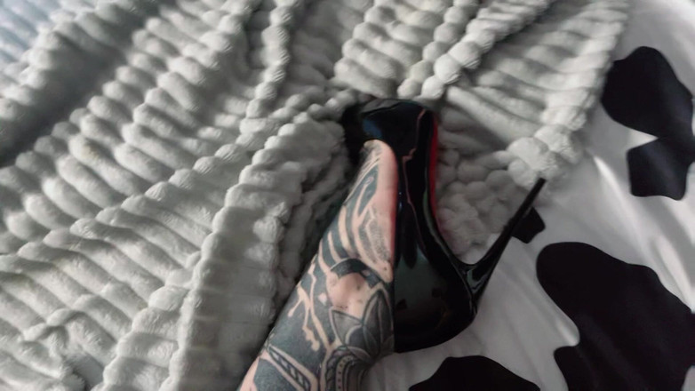 Miss Valentina: Figa e Louboutin