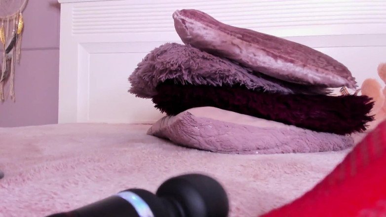 PinkyJollie: Sedni si, svlékni se a masturbuj jednou s mojí sexy...