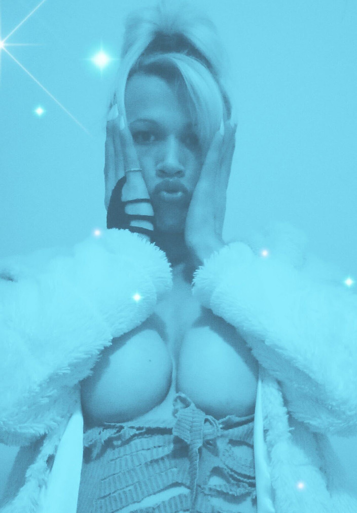 Laratransexualbarcel: Latina Big Cock Masturbation