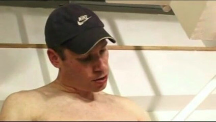 Sneaker gay: Fucked by Scally boy in jogging