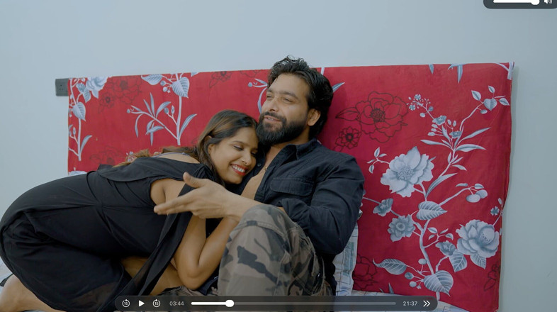 Next short: Invited an Indian desi girlfriend home for sex – clear Hindi...