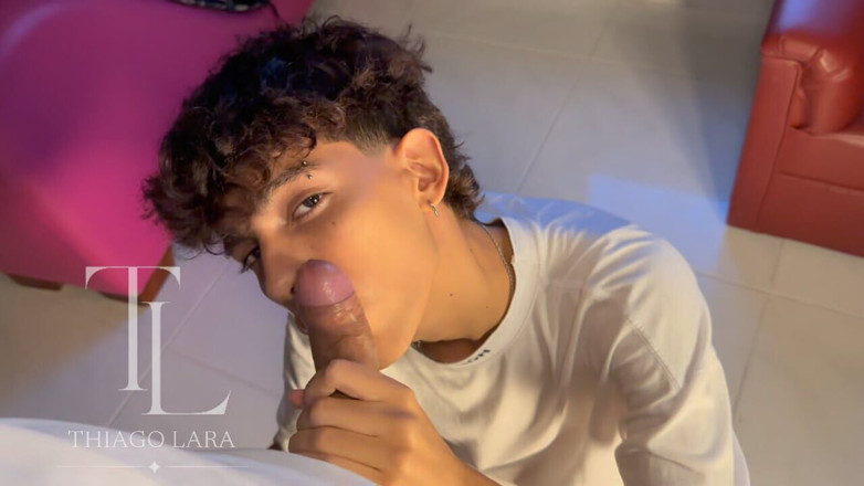 Thiago Lara: The Twink Delivery Man Warmed Me up and I Had...