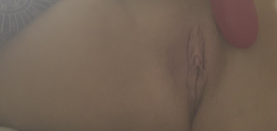 HugosIlse69: 我自慰我湿润的角质阴户