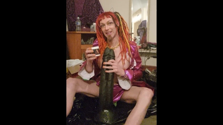 Jasmine Dlight - UK's most extreme anal porn star: 巨大な@johnthomastoysディルドでお尻を引き裂く@jasmine_dlight - @amsterdam_pro潤滑油ディープアナル玩具を使用してホットキンキージョに触発されました